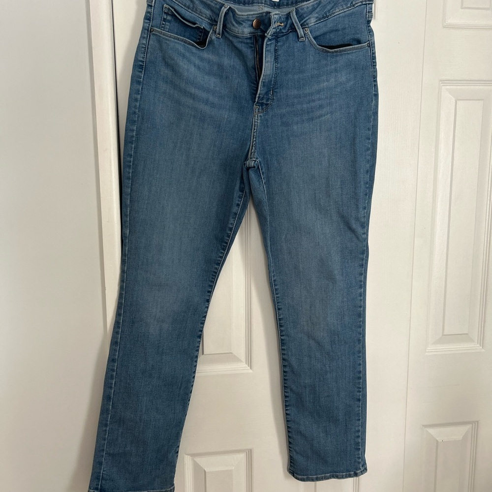 Signature by Levi Strauss Women's Dark BlueAnkle Jeans